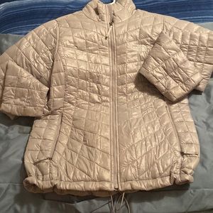 I have a gray woman’s size Medium North Face Jacket